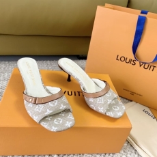 Louis Vuitton Slippers